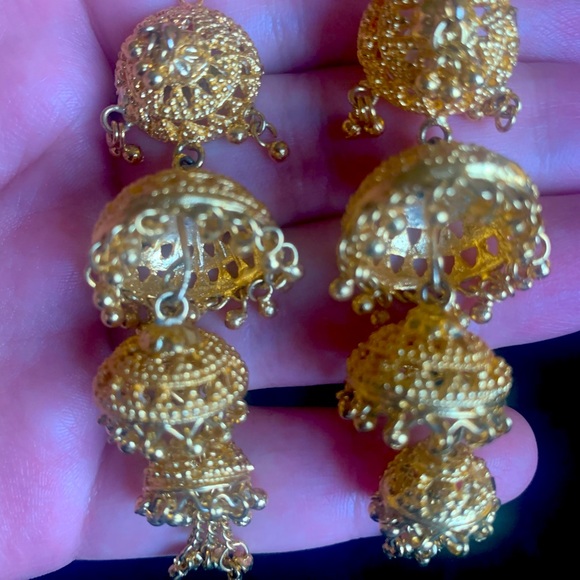 Authentic Indian Pakistani Gold Jumka Jewelry Earrings - Picture 2 of 2